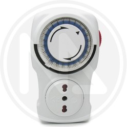 PRESA CON TIMER ANALOGICO