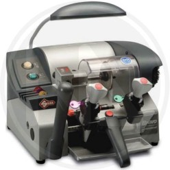 Key cutting machine "bravo II professional" silca